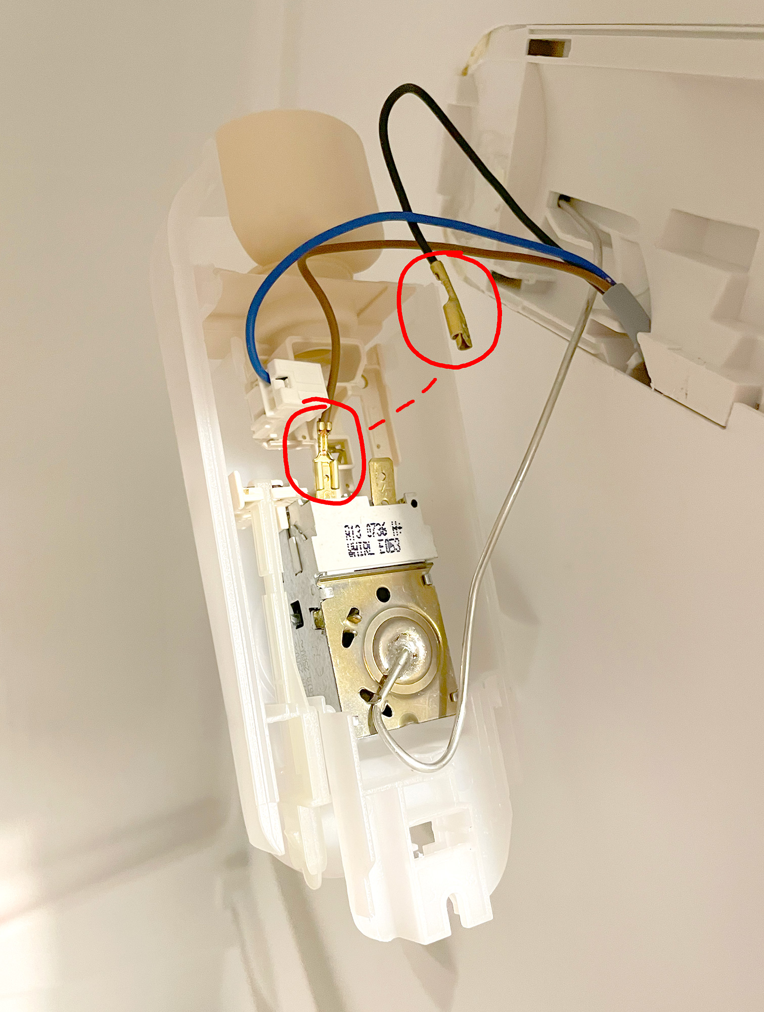 Advice on bypassing faulty fridge thermostat. r/appliancerepair